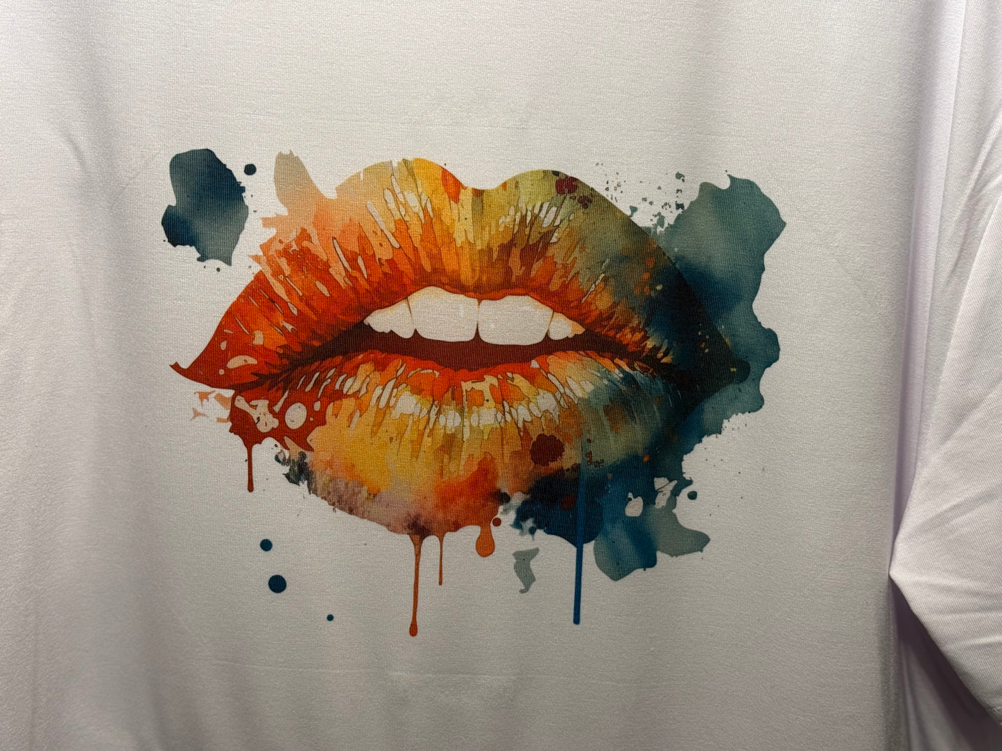 Watercolor Lips - Short sleeve T-shirt